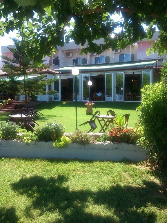 Evoikos Beach & Resort Livanátai Esterno foto